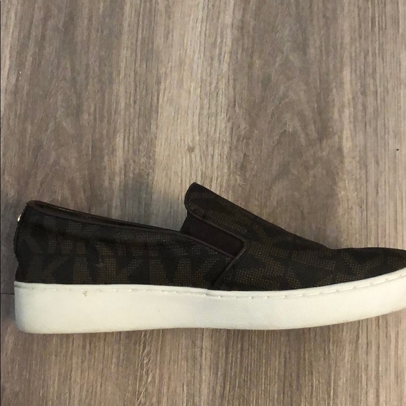 Michael Kors flats - Picture 2 of 4